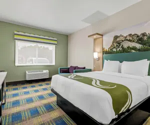 Photo 4 - Quality Inn Brookings - University