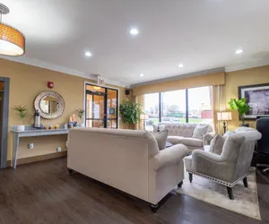 Photo 3 - Quality Inn & Suites Corinth West