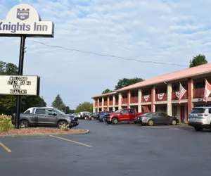 Photo 2 - Knights Inn Oswego