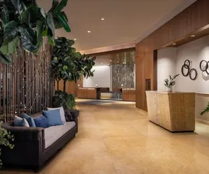 Photo 4 - Fairmont Chicago at Millennium Park