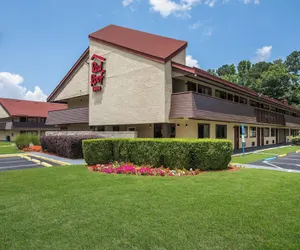 Photo 2 - Red Roof Inn Atlanta South - Morrow