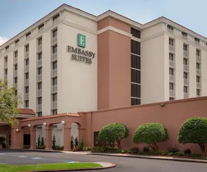 Photo 2 - Embassy Suites Hotel Baton Rouge