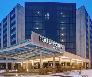 Photo 2 - Four Points By Sheraton Peoria