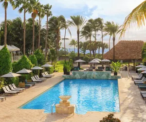 Photo 2 - Kimpton Surfcomber Hotel by IHG