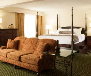 Photo 5 - Crowne Plaza Hotel Hickory, an IHG Hotel