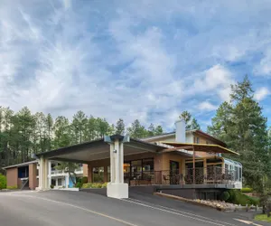 Photo 2 - Days Inn by Wyndham Prescott