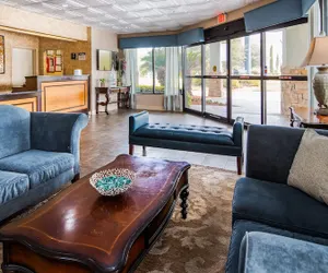 Photo 4 - Ramada by Wyndham Savannah Gateway