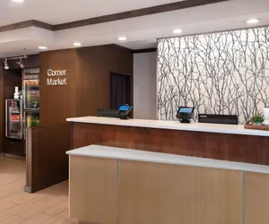 Photo 4 - Fairfield Inn and Suites by Marriott Austin South