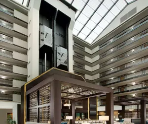 Photo 4 - Embassy Suites by Hilton Columbus