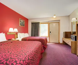 Photo 3 - Travelodge by Wyndham Red Wing