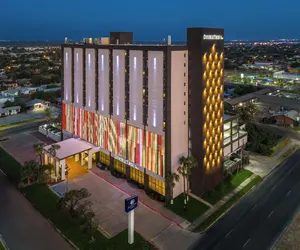 Photo 2 - DoubleTree by Hilton Laredo