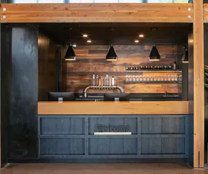 Photo 4 - Waypoint Hotel