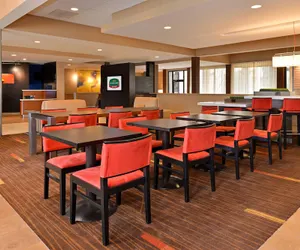 Photo 4 - Courtyard by Marriott Dallas Northwest