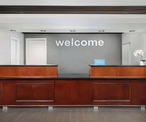 Photo 5 - Hampton Inn Long Island/Islandia