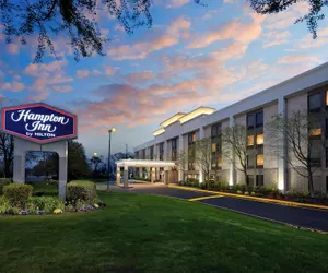 Photo 2 - Hampton Inn Long Island/Islandia
