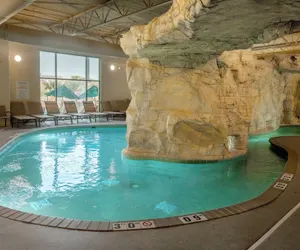 Photo 2 - Holiday Inn & Suites Virginia Beach North Beach by IHG