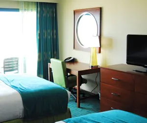 Photo 5 - Holiday Inn & Suites Virginia Beach North Beach by IHG