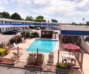 Photo 2 - Motel 6 Canon City, CO