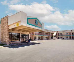 Photo 2 - Best Western Turquoise Inn & Suites