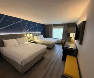 Photo 2 - Comfort Inn & Suites Danbury-Bethel