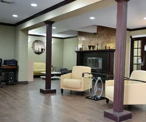 Photo 4 - Hawthorn Extended Stay by Wyndham Dallas