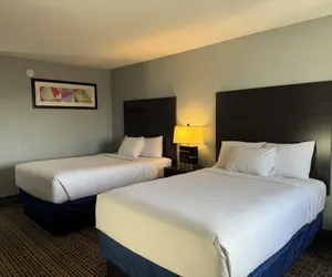 Photo 2 - Baymont by Wyndham Louisville Airport South