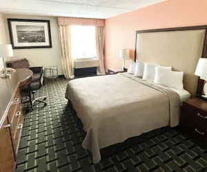 Photo 4 - Fairbridge Hotel Cleveland East