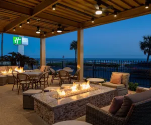 Photo 2 - Holiday Inn Resort: Galveston-On The Beach by IHG