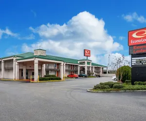 Photo 2 - Econo Lodge