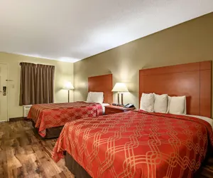 Photo 5 - Econo Lodge