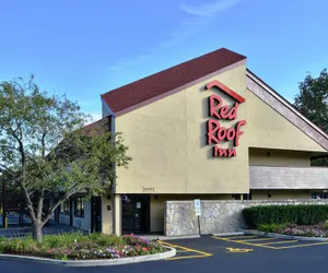 Photo 2 - Red Roof Inn Milwaukee Airport