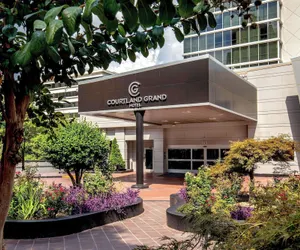 Photo 2 - Courtland Grand Hotel, Trademark Collection by Wyndham