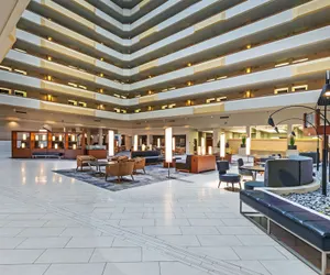 Photo 4 - Houston Marriott South at Hobby Airport