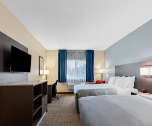 Photo 2 - Quality Inn and Suites Springfield Southwest near I-72