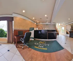 Photo 3 - Quality Inn Hotel, Kent - Seattle