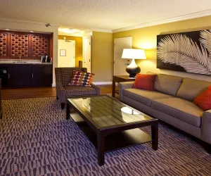 Photo 5 - Crowne Plaza Hotel Jacksonville Airport/I-95N by IHG