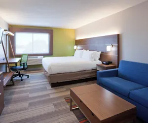 Photo 5 - Holiday Inn Express & Suites Minneapolis – West End by IHG