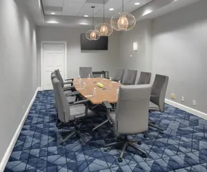 Photo 2 - Courtyard By Marriott Shelton