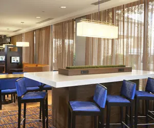 Photo 4 - Courtyard By Marriott Shelton