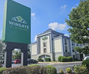 Photo 2 - Wingate by Wyndham Greensboro/Coliseum