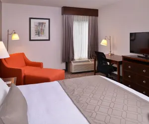 Photo 4 - Best Western Plus Wichita West Airport Inn