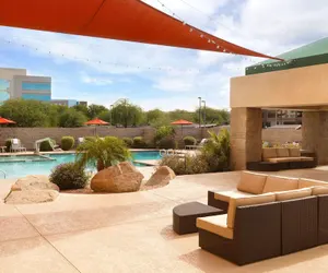 Photo 2 - Radisson Hotel Phoenix Airport