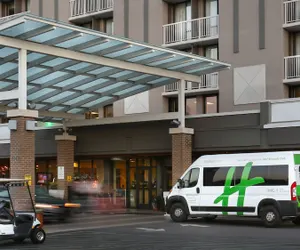 Photo 2 - Holiday Inn Nashville - Vanderbilt (Dwtn) by IHG