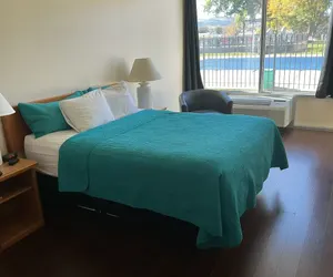 Photo 5 - Hot Springs Hotel and Spa