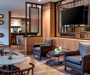 Photo 2 - Houston Marriott Westchase
