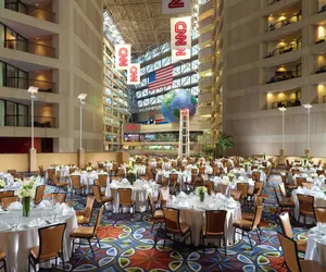 Photo 4 - Omni Atlanta Hotel at Centennial Park