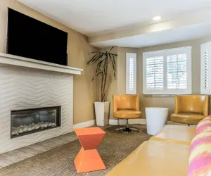 Photo 3 - Comfort Inn Santa Cruz North