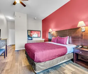 Photo 2 - Bay Breeze Inn