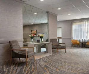 Photo 2 - DoubleTree by Hilton Providence Airport Warwick