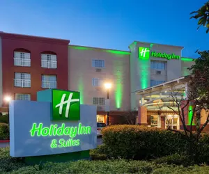 Photo 2 - Holiday Inn Hotel & Suites San Mateo-San Francisco SFO, an IHG Hotel